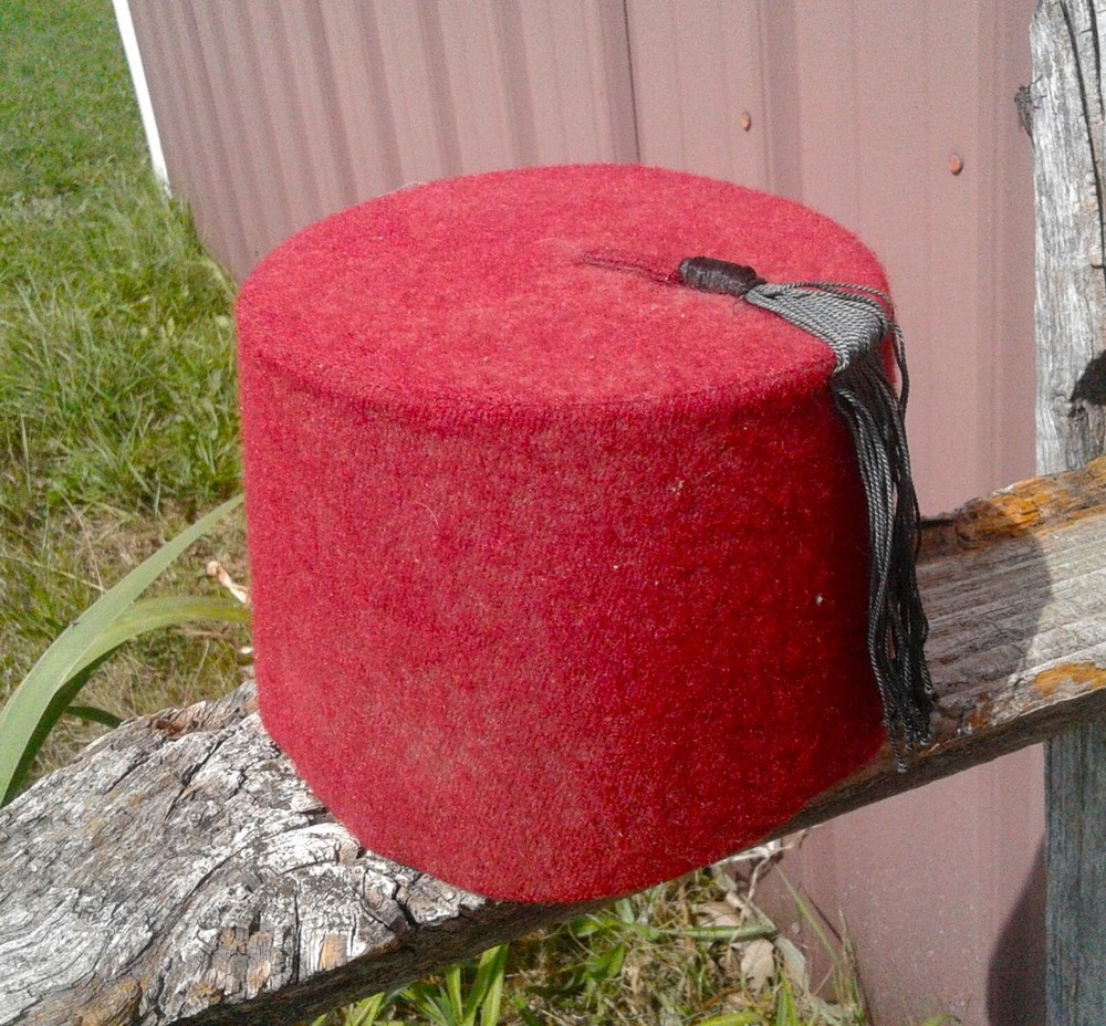 Vintage Red Fez Hat with Black Tassel Plain
