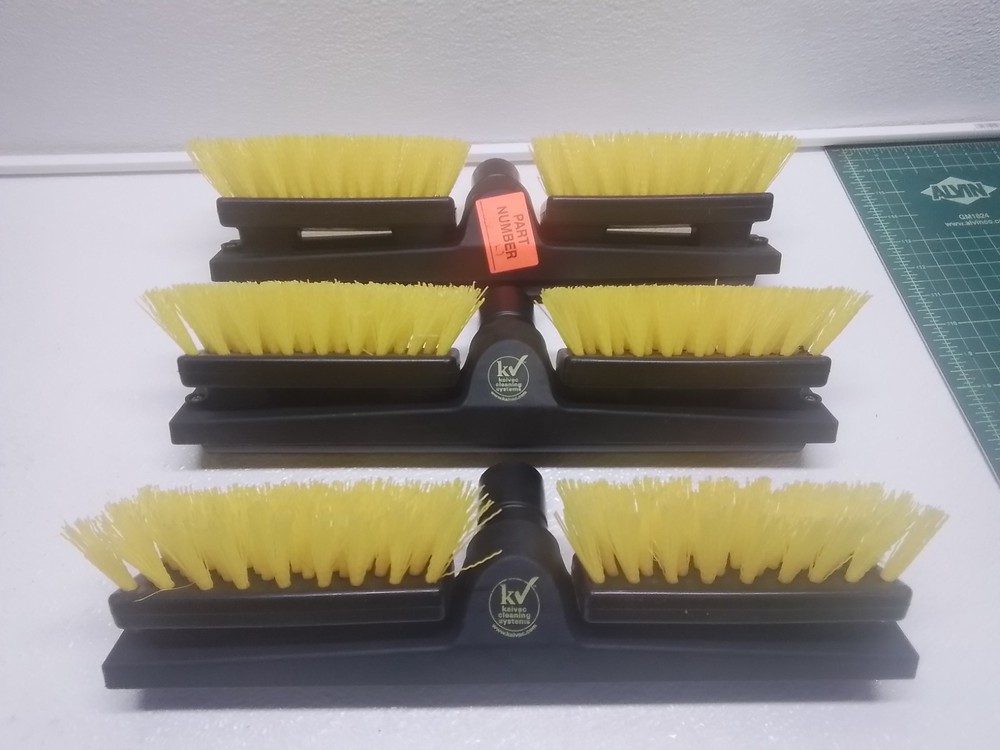 (1)  Kaivac Squeegee Head V Brush