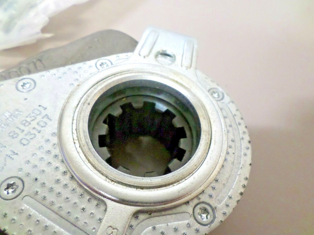 Spicer 815809 Slack Adjuster and Bracket Kit