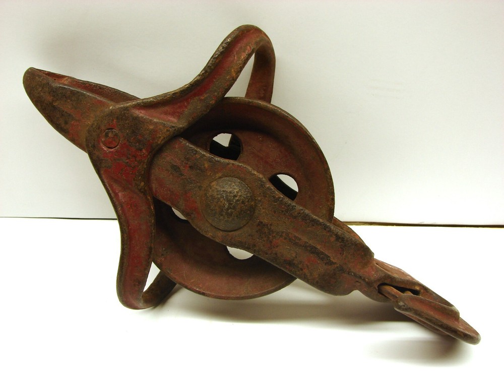 Unusual Hay Trolley Drop Pulley!! Star???