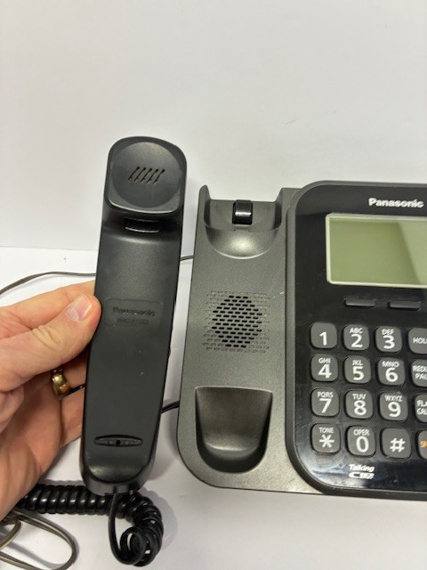 Panasonic KX-TG4772 DECT 6.0 Plus Digital Answering System, Box, Manual - Tested