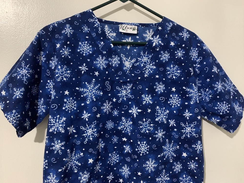 SCRUB UNIFORM TOP UA SCRUBS Brand SMALL Snowflake Pattern Blue EUC