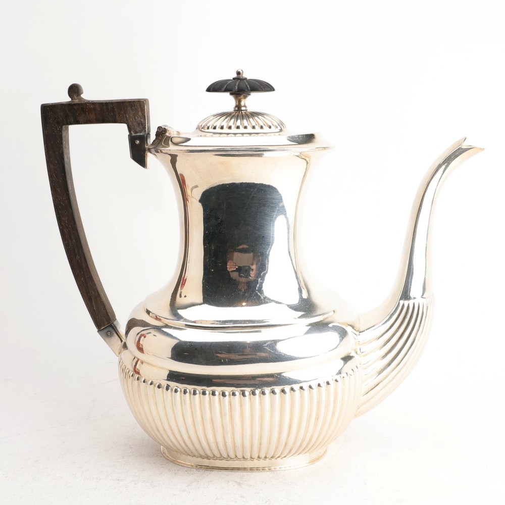 Thomas Wilkinson & Sons Silverplate Coffee Pot or Teapot Fluted No Monogram