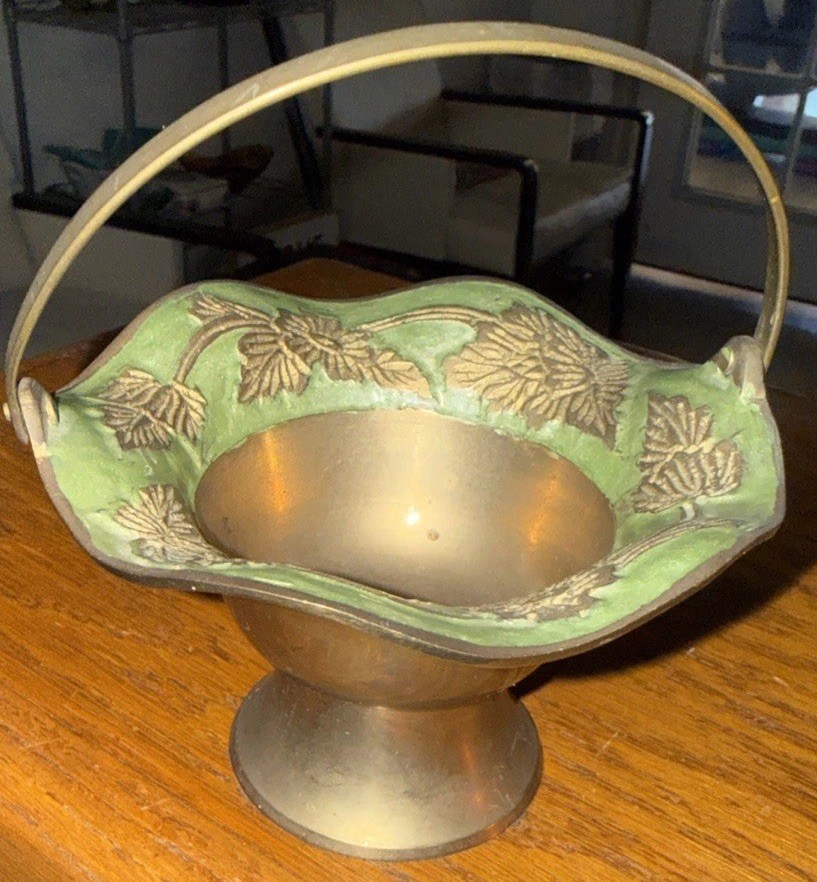 Solid Brass Basket Floral Pattern Handle India 4" Diameter 3" Hi Needs polish