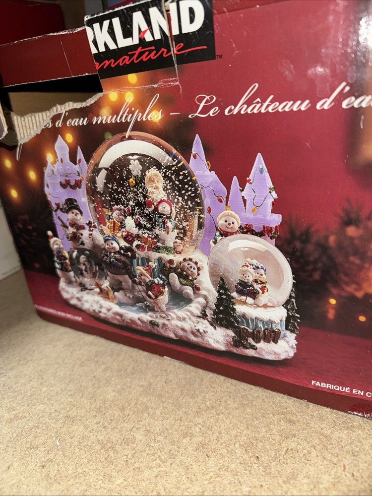 Kirkland Musical Water globe Christmas  460457