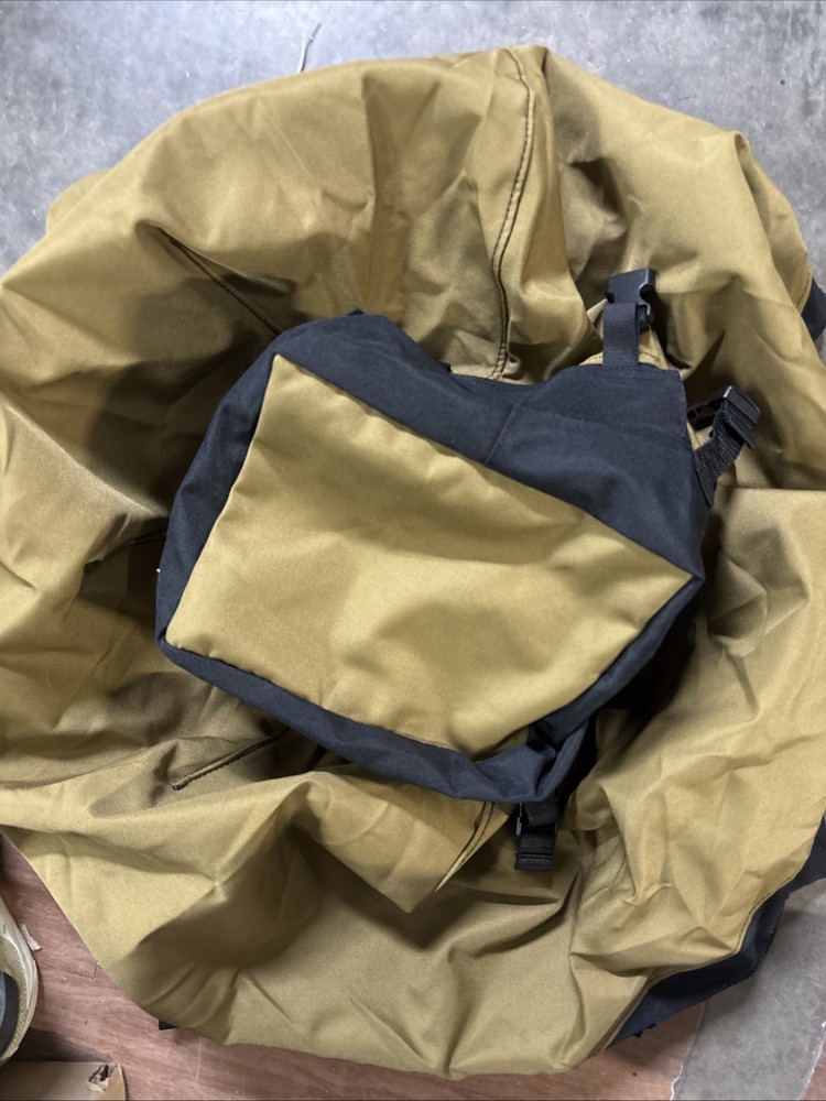 Urban Worm Company Composting Continuous Flow Worm Bag Black Only