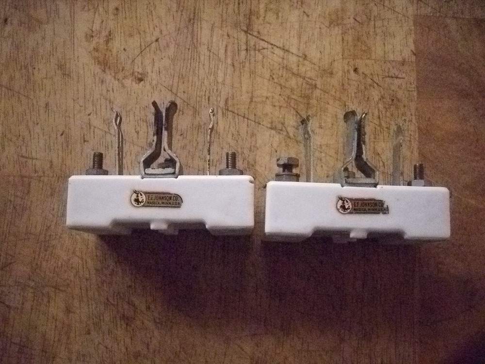 Vintage E.F. Johnson 215-c inline tube mounts two