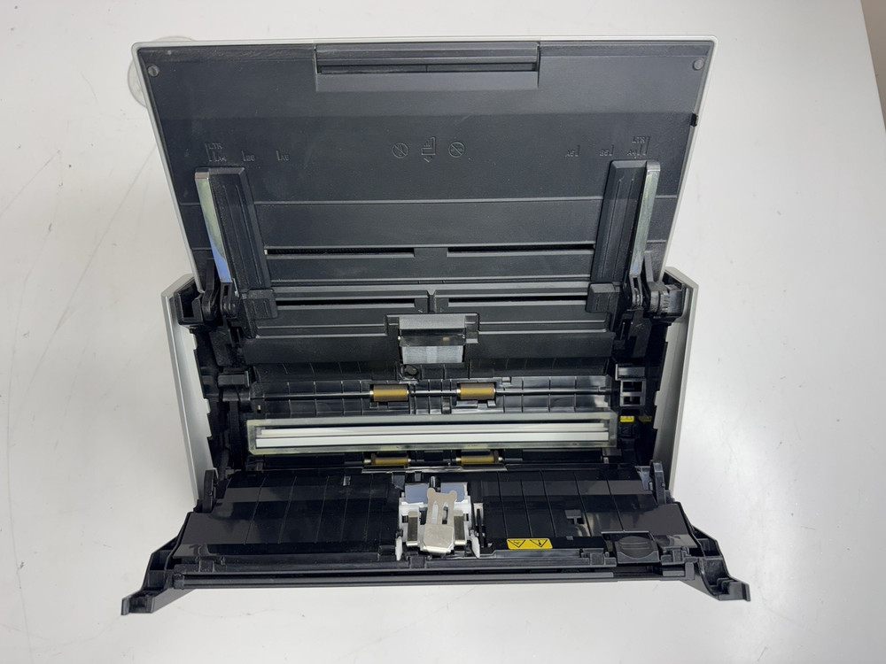 Fujitsu ScanSnap S1500 PA03586-B005 Document Scanner Duplex USB