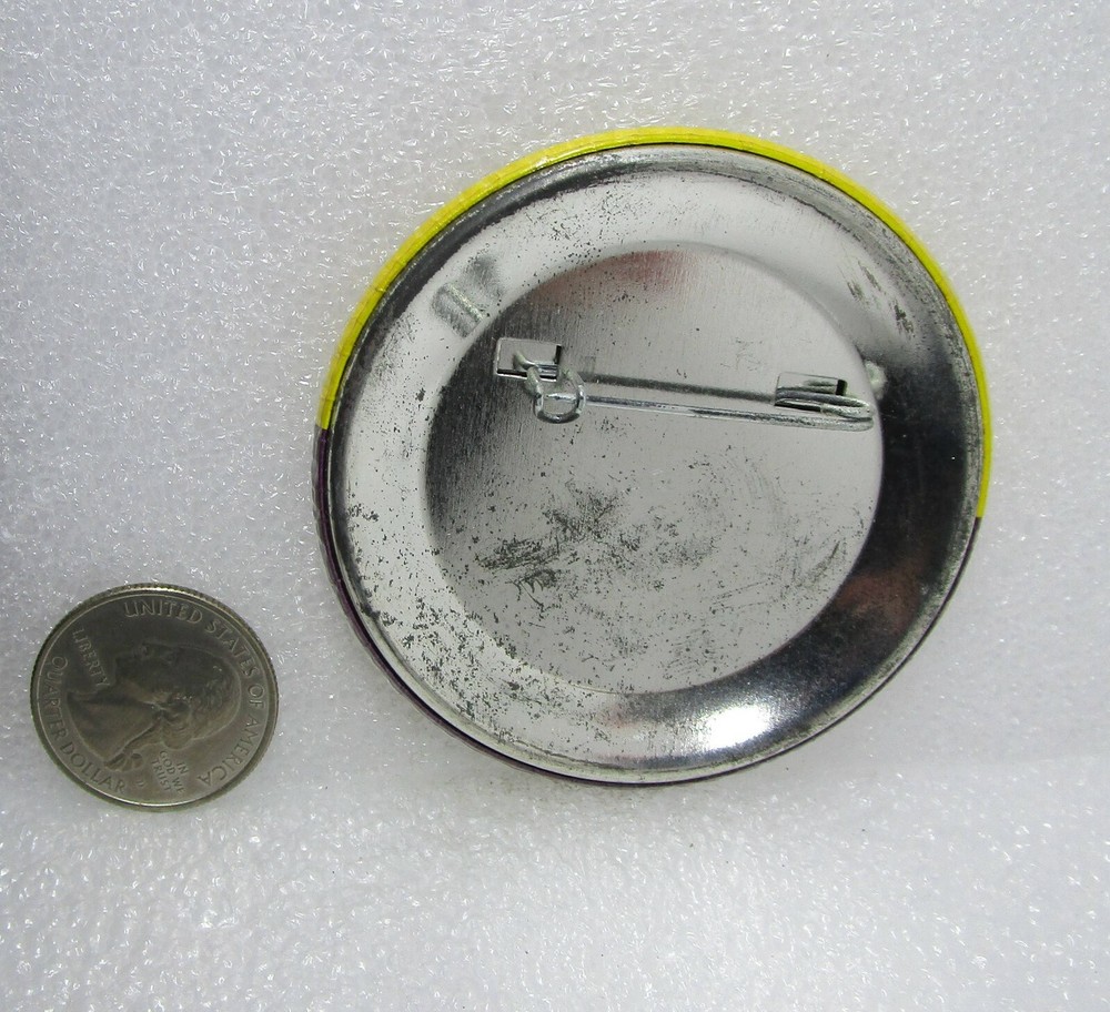 Race Beam Button Pin