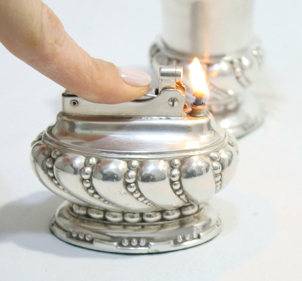Vintage Silver Plate Ronson "CROWN " Table Lighter Set in Working Condition