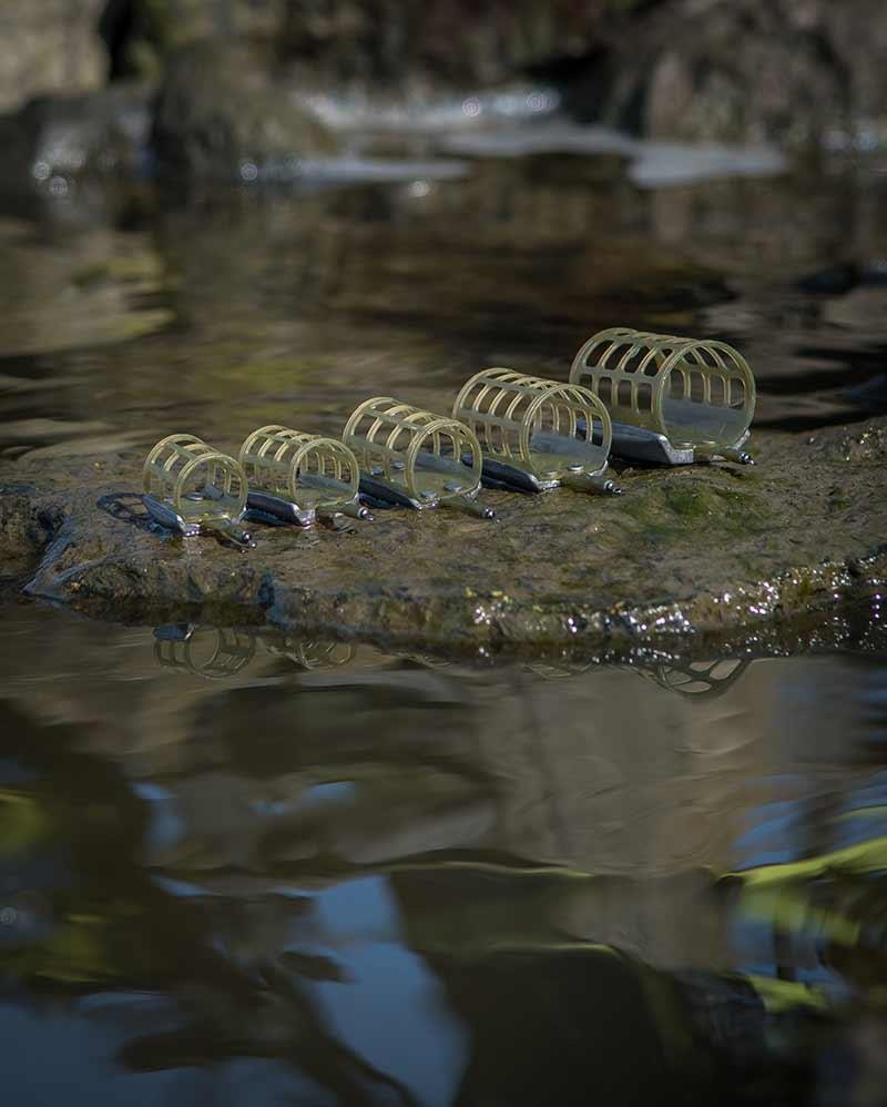Matrix Plastic Cage Feeder