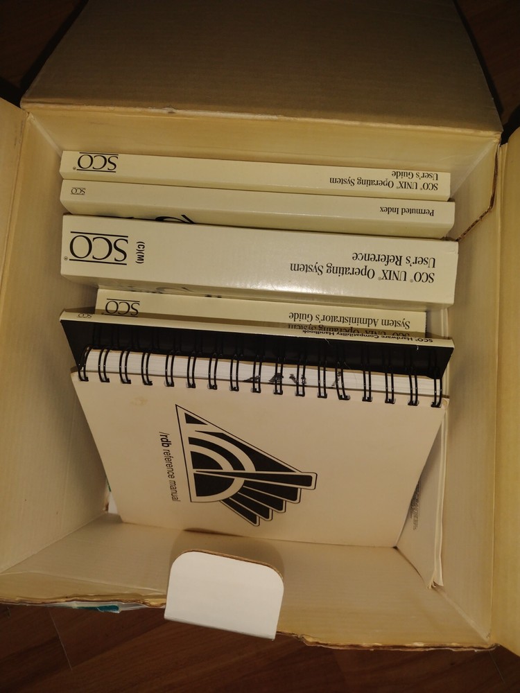 SCO Unix Operating System Version 4.2 Documentation with License No Software