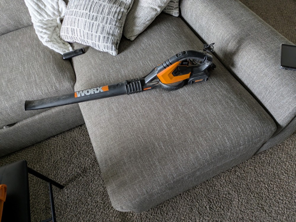 WORX 20V Handheld Leaf Blower Battery Powered Black Orange Plastic