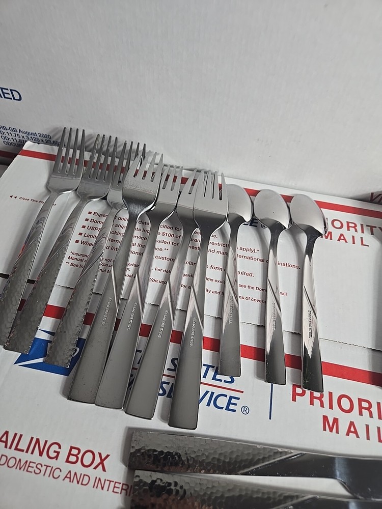 FLATWARE 19 pieces PFALTZGRAFF stainless LORING Hammered Flatware