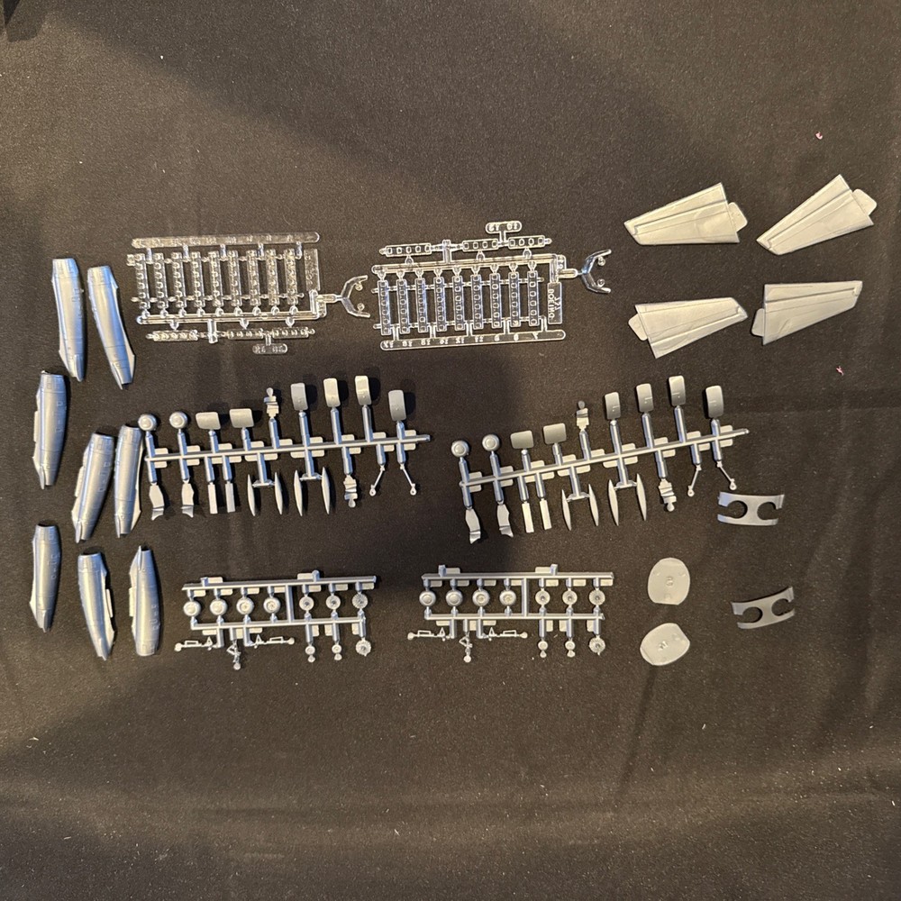 Airfix Boeing 737 Vintage Model kit 1/144 scale