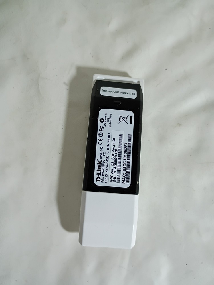 D-Link DWA-140 Wireless N USB Network Adapter 2.4GHz – Pre-Owned