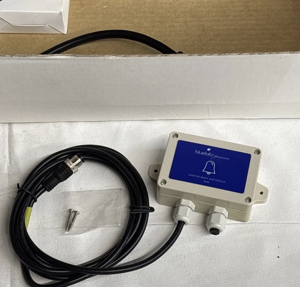 Bluelab pro controller with solenoid dosing system