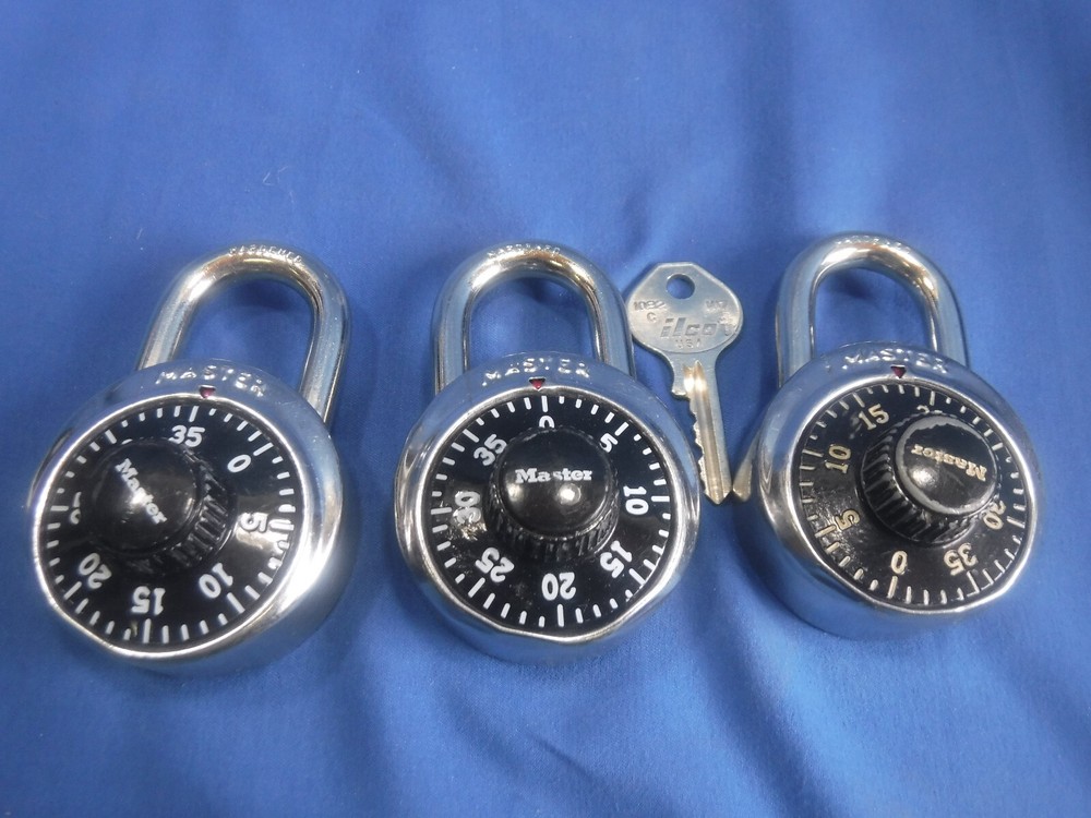 THREE Master Locks PRE-OWNED/USED Combination Black Padlocks 1525 Lock With Key!