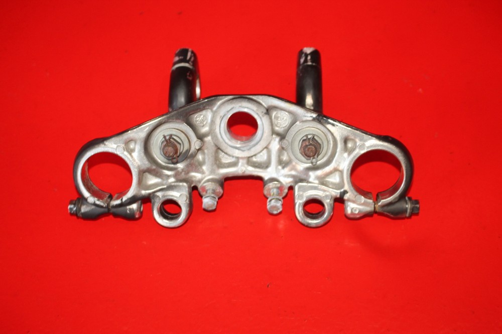 85 YAMAHA VIRAGO 1000 FORKS UPPER TRIPLE TREE CLAMP