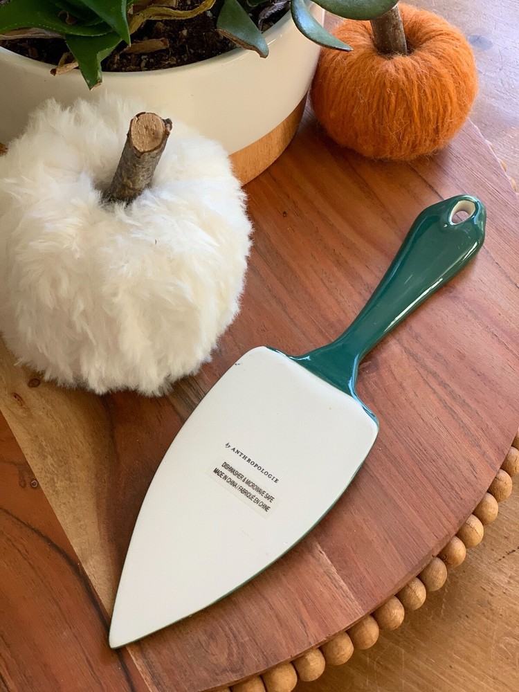 NWT Anthropologie Bright and Cheery Aleena Pie Server