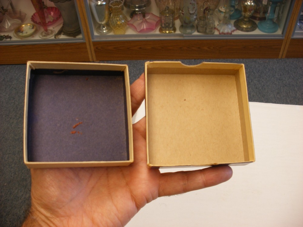 Vintage Sewing Notions - Eldorado Thimble Box No. 7 Empty