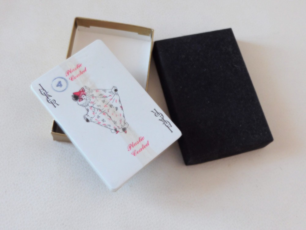 Playing Cards SEALED DECK- in velour gift box- Squelch the FIRE BUG- same day s