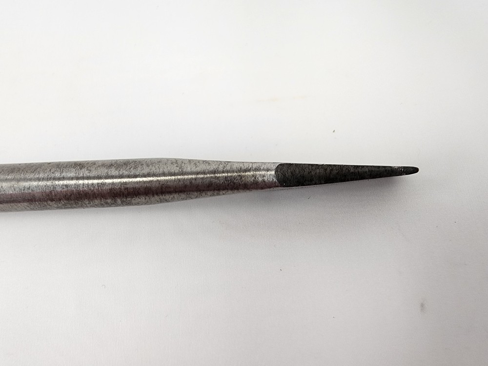 Vintage 16" Perfect Handle Screwdriver