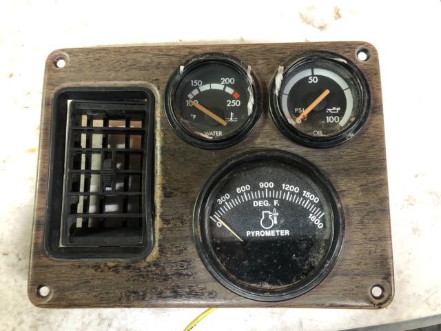 1988-2004 Freightliner FLD120 GAUGE Dash Panel - Used