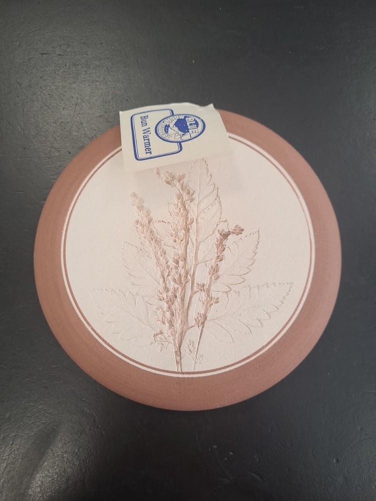 Blue Moon Pottery  Hand Made Leaf Print Bun Warmer