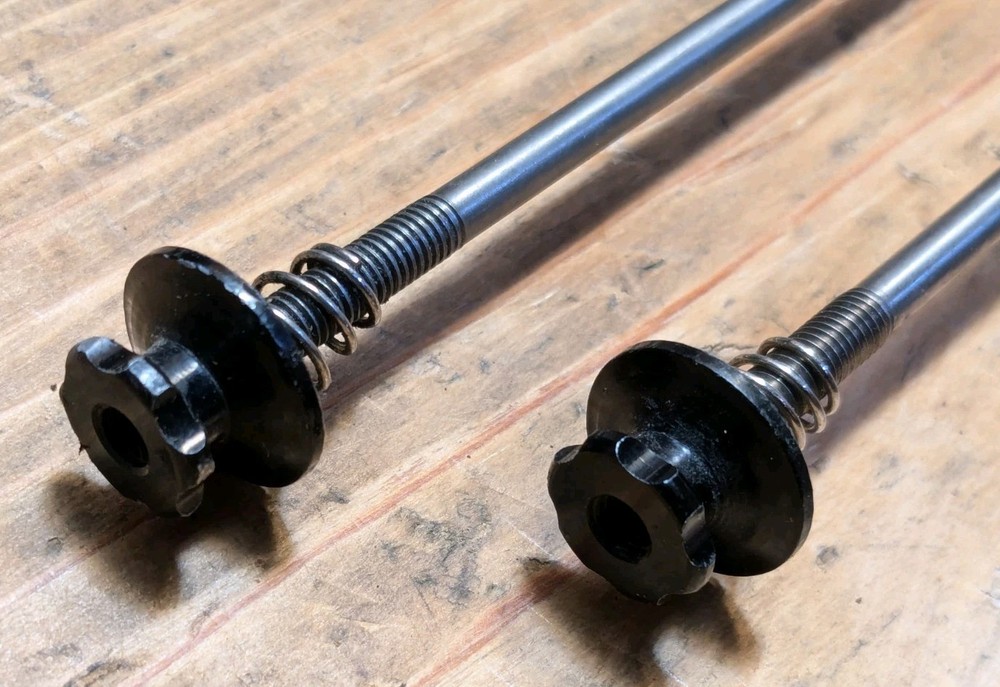 AEST Titanium Quick Release Skewer Set Black