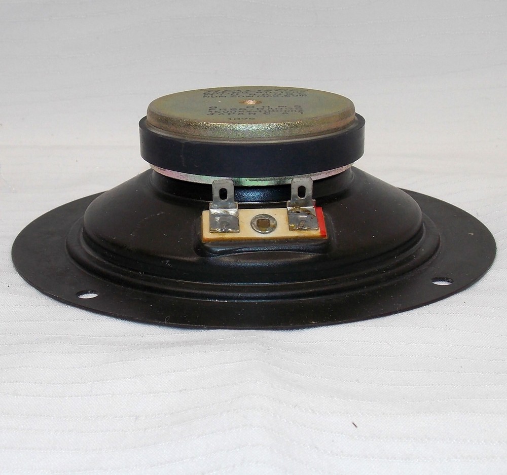 Realistic 4” Midrange Speaker #40-1282 ~ Sealed Back ~ 8 Ohm ~ WORKS!