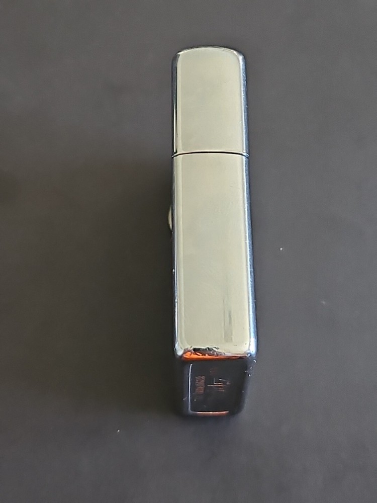 VINTAGE ZIPPO POLISHED CHROME STRIPED REGULAR LIGHTER ENGRAVABLE NON WORKING