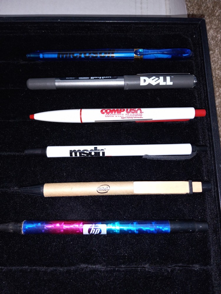 12 Windows, Microsoft And Other Collectable Computer Pens