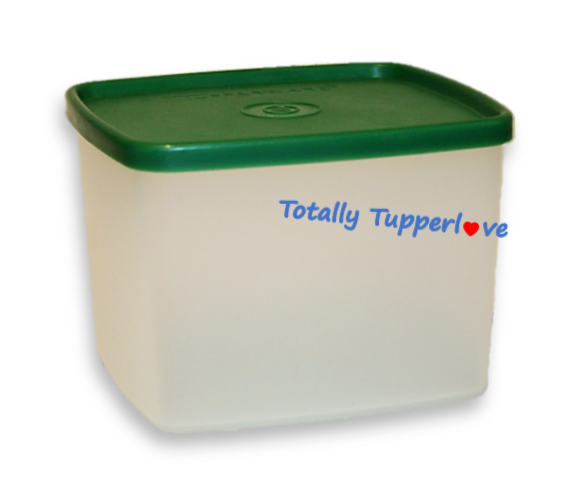 Tupperware Square Round Keeper 30 oz. Container Vintage Hunter Green EUC ❤️