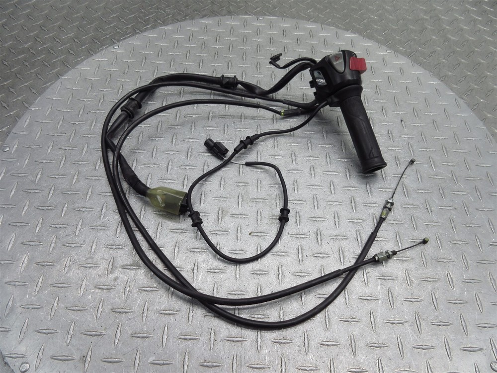 2014 14-15 Honda VFR800 Interceptor Right Switch Throttle Control Cable Grip