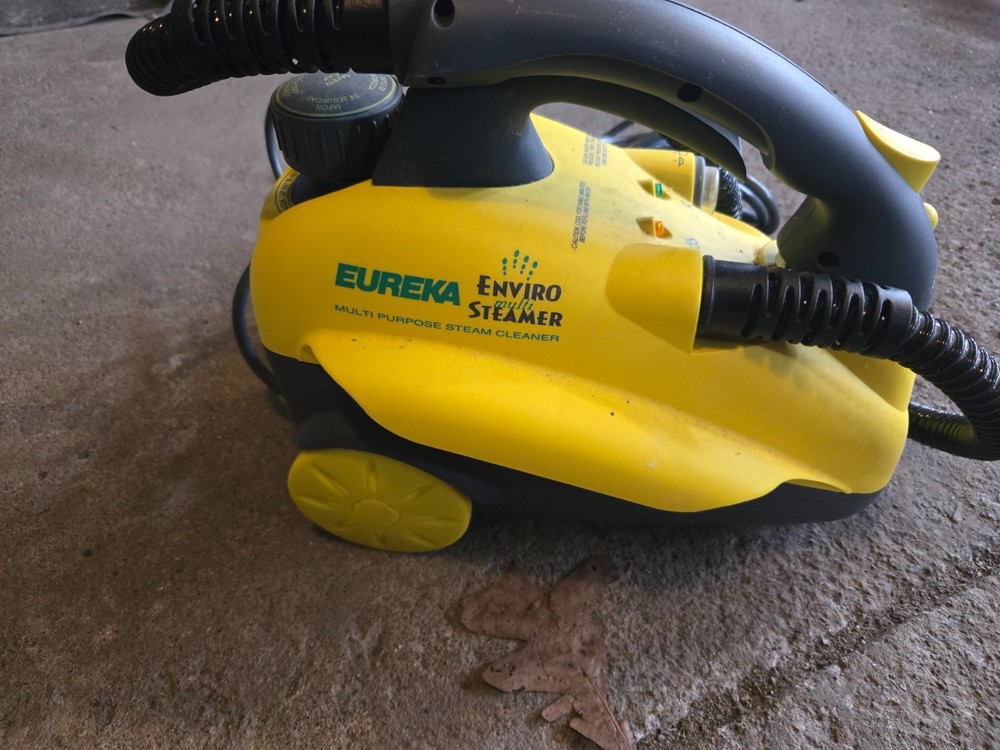 Eureka steamer no attachments model number 370a