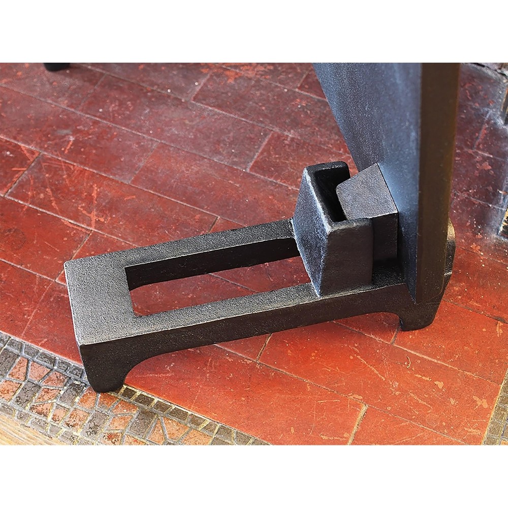 Fireback Feet