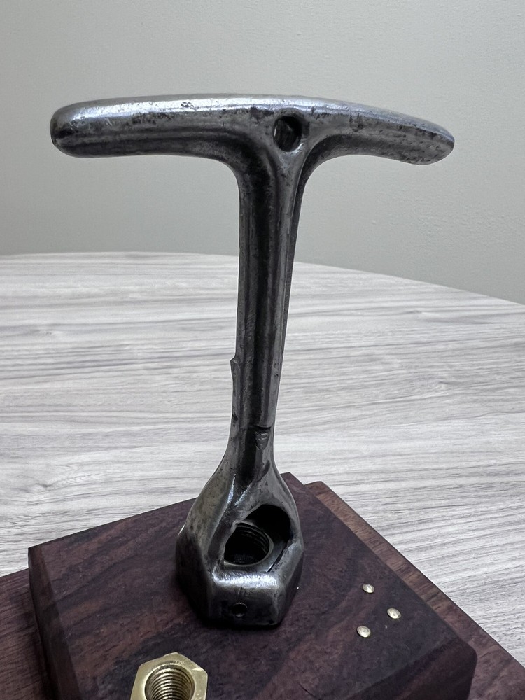 Bad-Wood Decor: T Bolt Implement Tractor Tool Decor Piece.