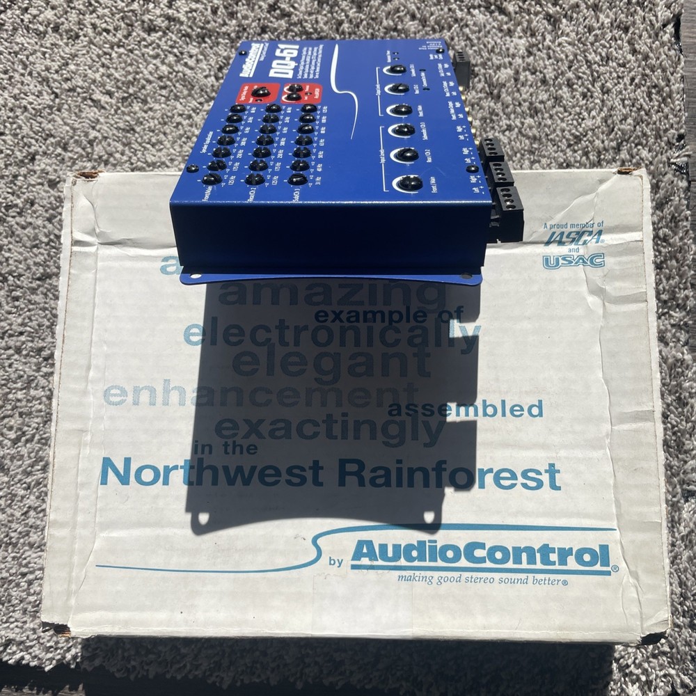 AudioControl DQ-61 Factory sound processor with equalization & time delay