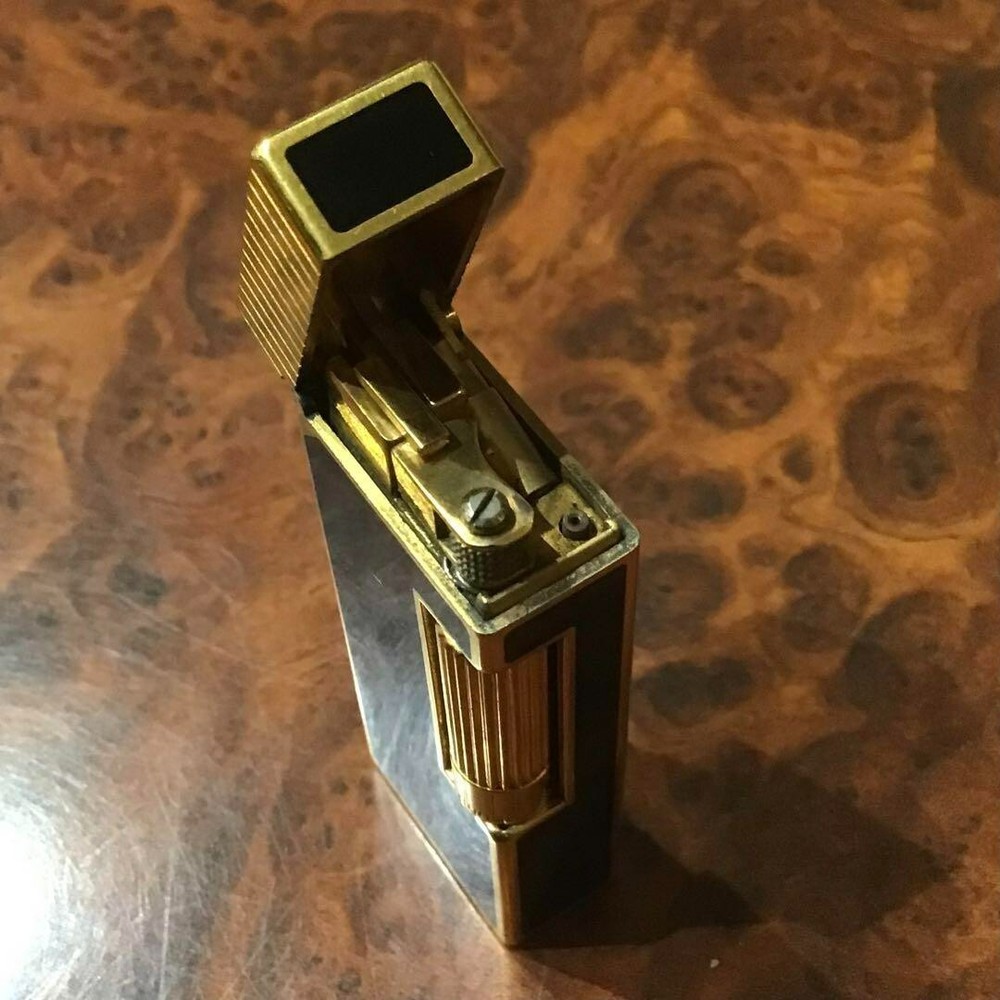 Working Dunhill Gas Lighter Black Lacquer Gold without box