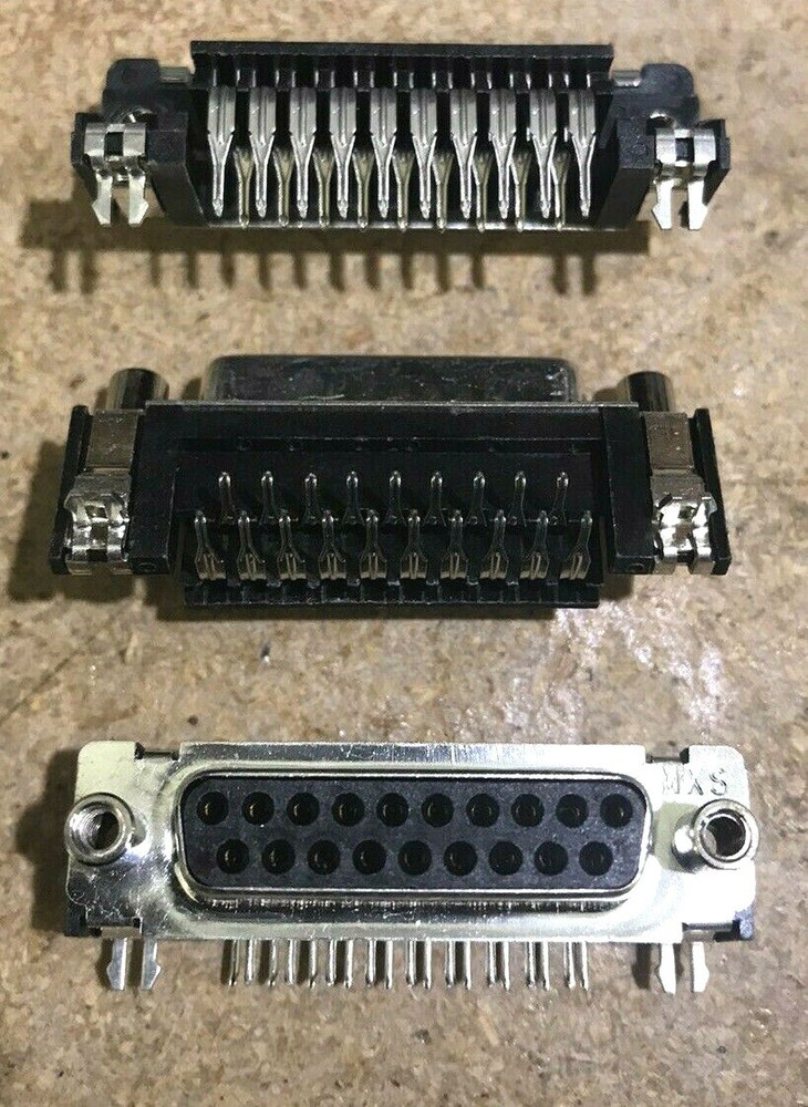DSUB DB 19 Female Connector Right Angle Q=1 NeXT Apple Computer ATARI DIY rare