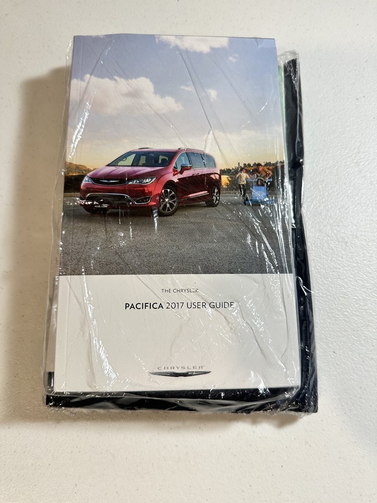 2017 Chrysler Pacifica Owner's Manual Set