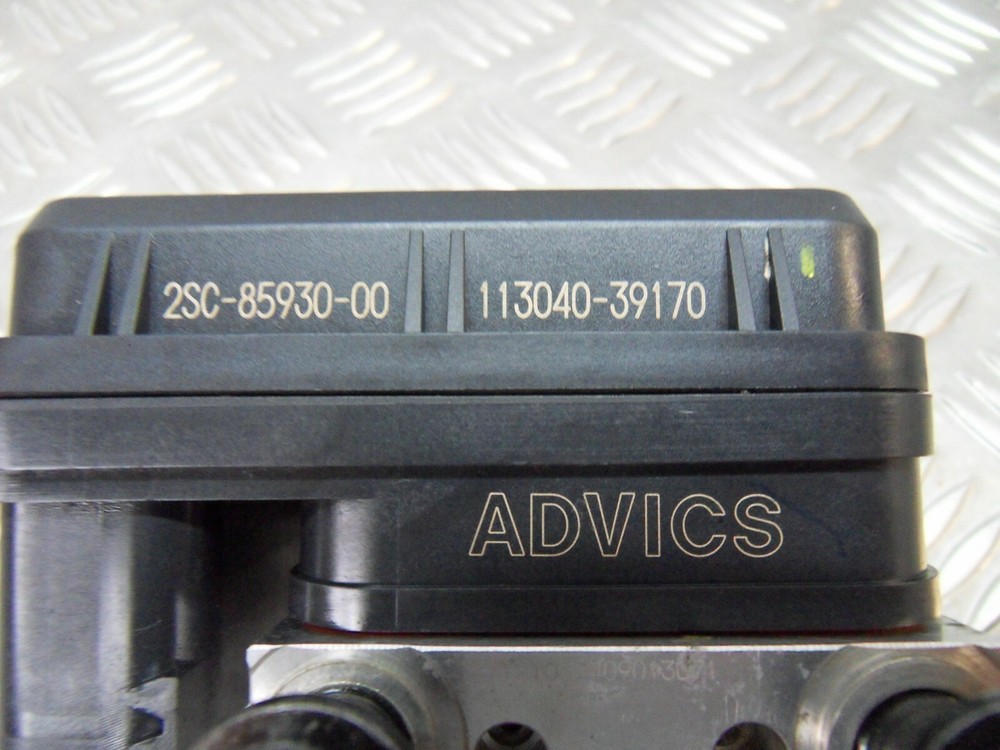 Yamaha MT09 Tracer ADVICS ABS module control pump (2SC8593009) 2015 to 2016