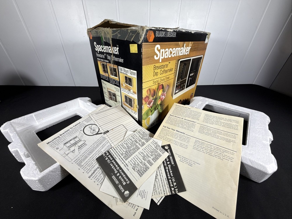 Vintage Black & Decker SDC-3D 10-Cup Undercabinet Spacemaker Coffee Maker