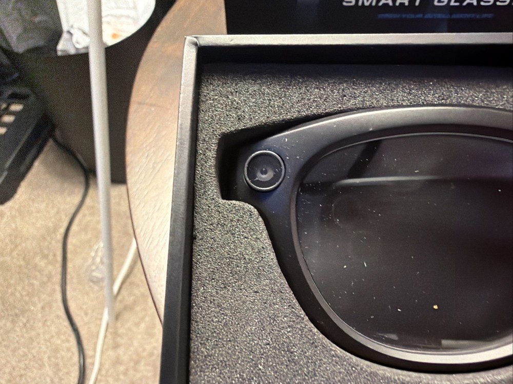 Smart Glasses With Video Camera, Audio, Translation