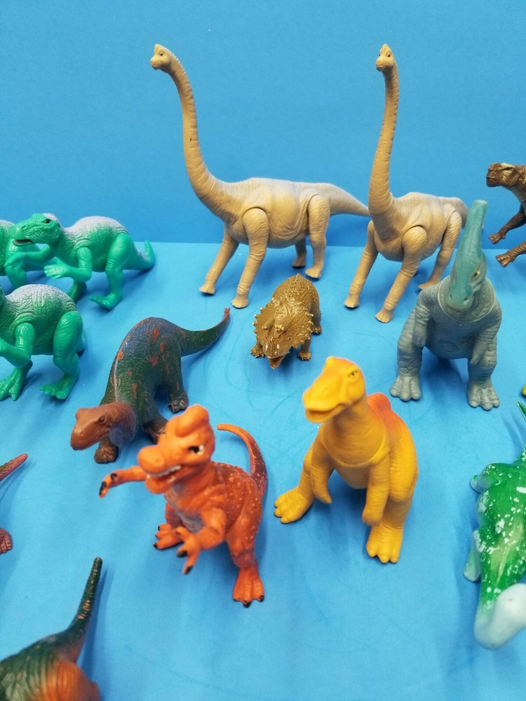 Mixed Lot 18 Plastic Toy Dinosaur Figures Assorted Brands/Playskool Prehistoric