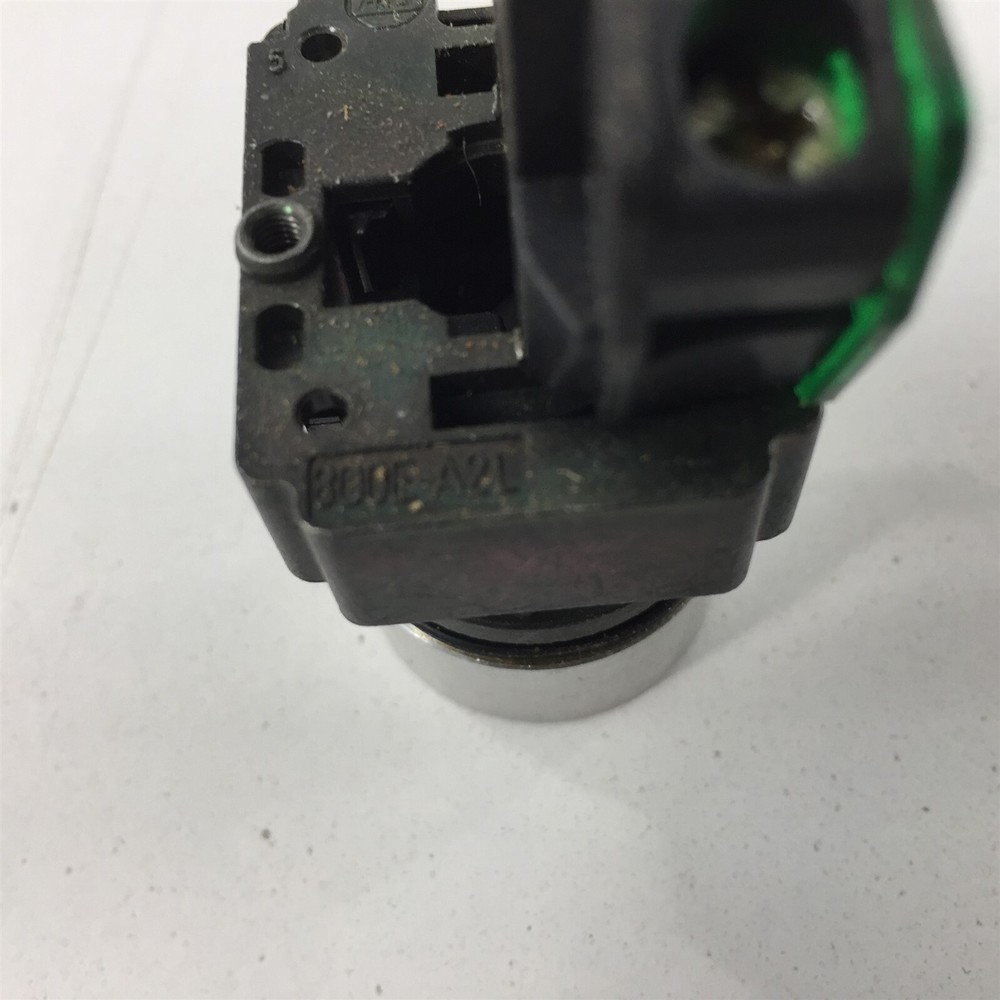 Allen Bradley 800E-A2L Push Button Green