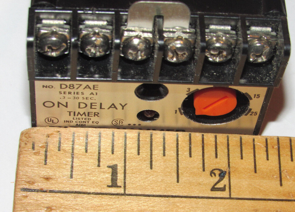 NEW CUTLER-HAMMER EATON D87AE SOLID STATE TIMER MODULE! ON DELAY .3-30 SEC! USA!