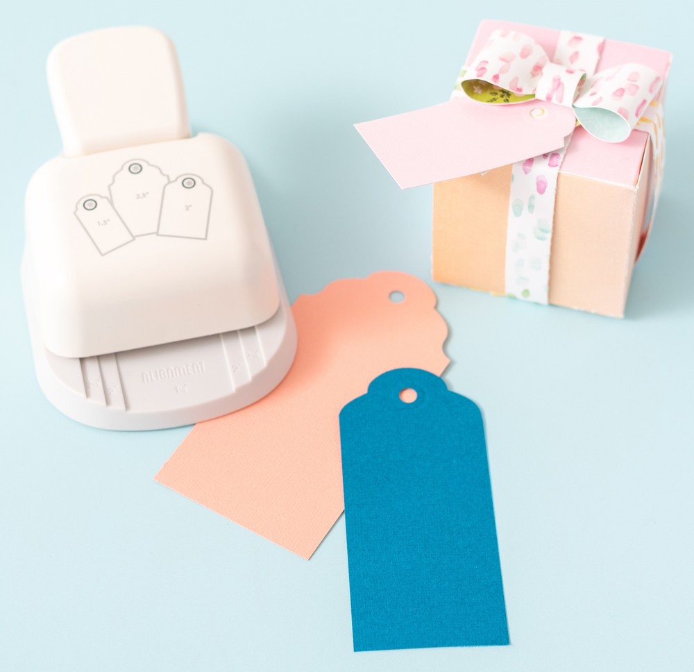 We R Memory Keepers 3-In-1 Punch-Rounded Tag