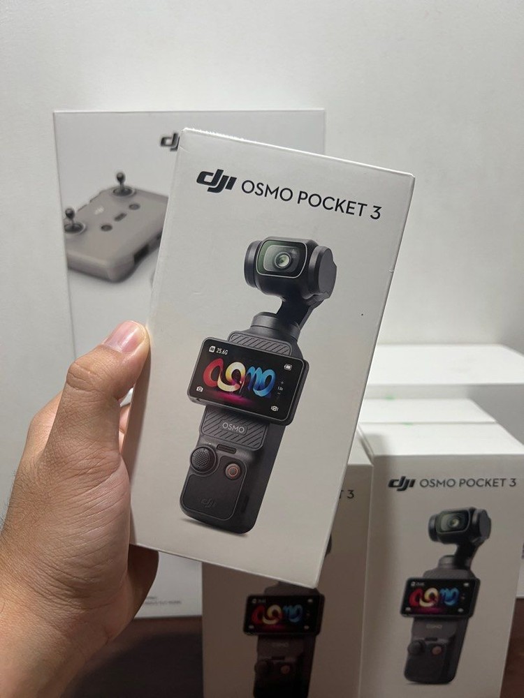 DJI Osmo Pocket 3 Standard Combo 3-Axis Stabilized 4K Camera